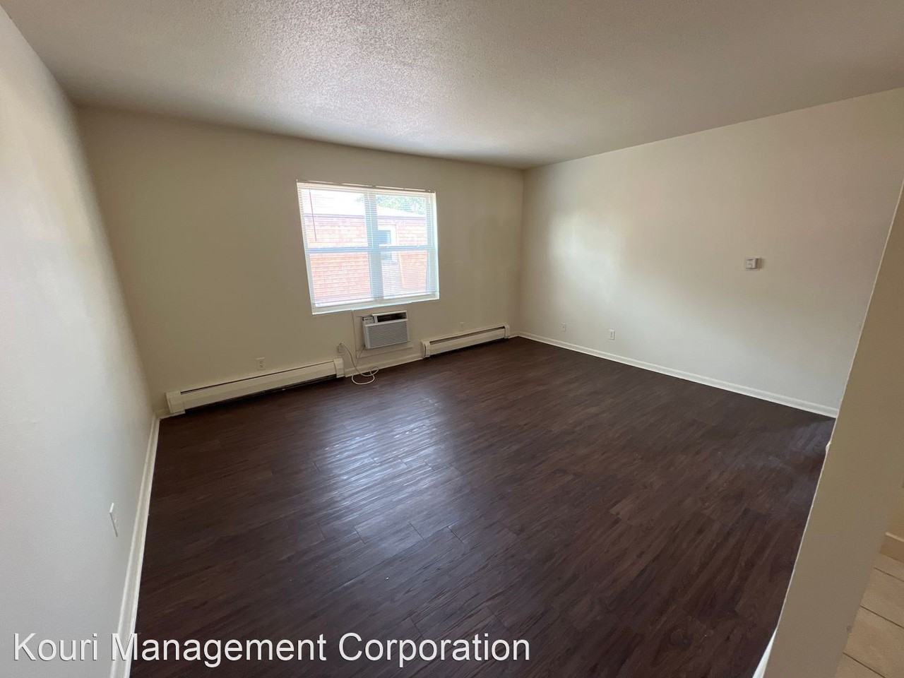 206, 210, 214, 218 NW State St - Photo 3 of 7