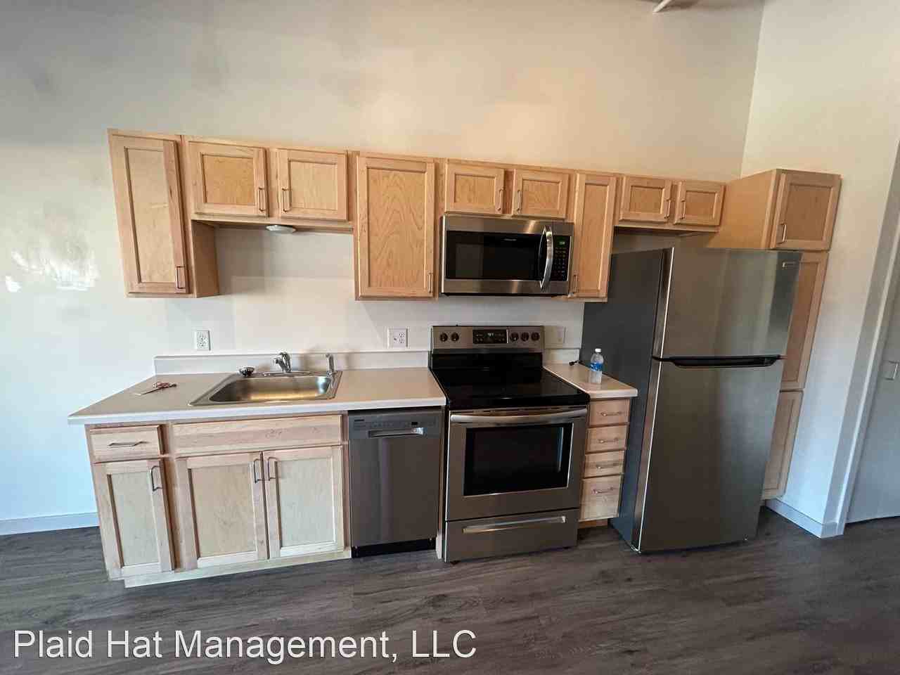 Tiller+Main - Photo 2 of 2