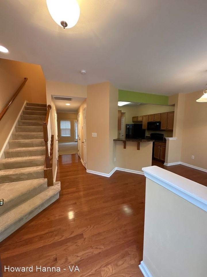 3425 Westham Ln - Photo 2 of 21