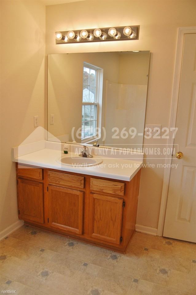 941 Ujamaa Dr - Photo 2 of 16