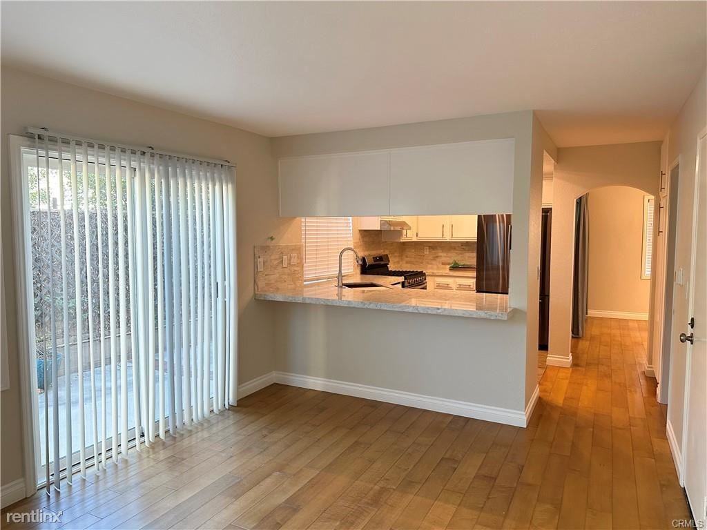 21551 Kenmare Dr - Photo 2 of 10