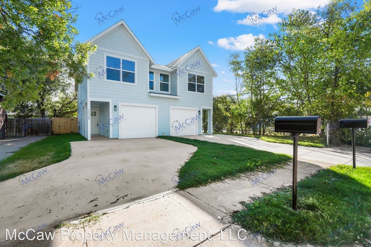 2025 Grainger St - Photo 3 of 23
