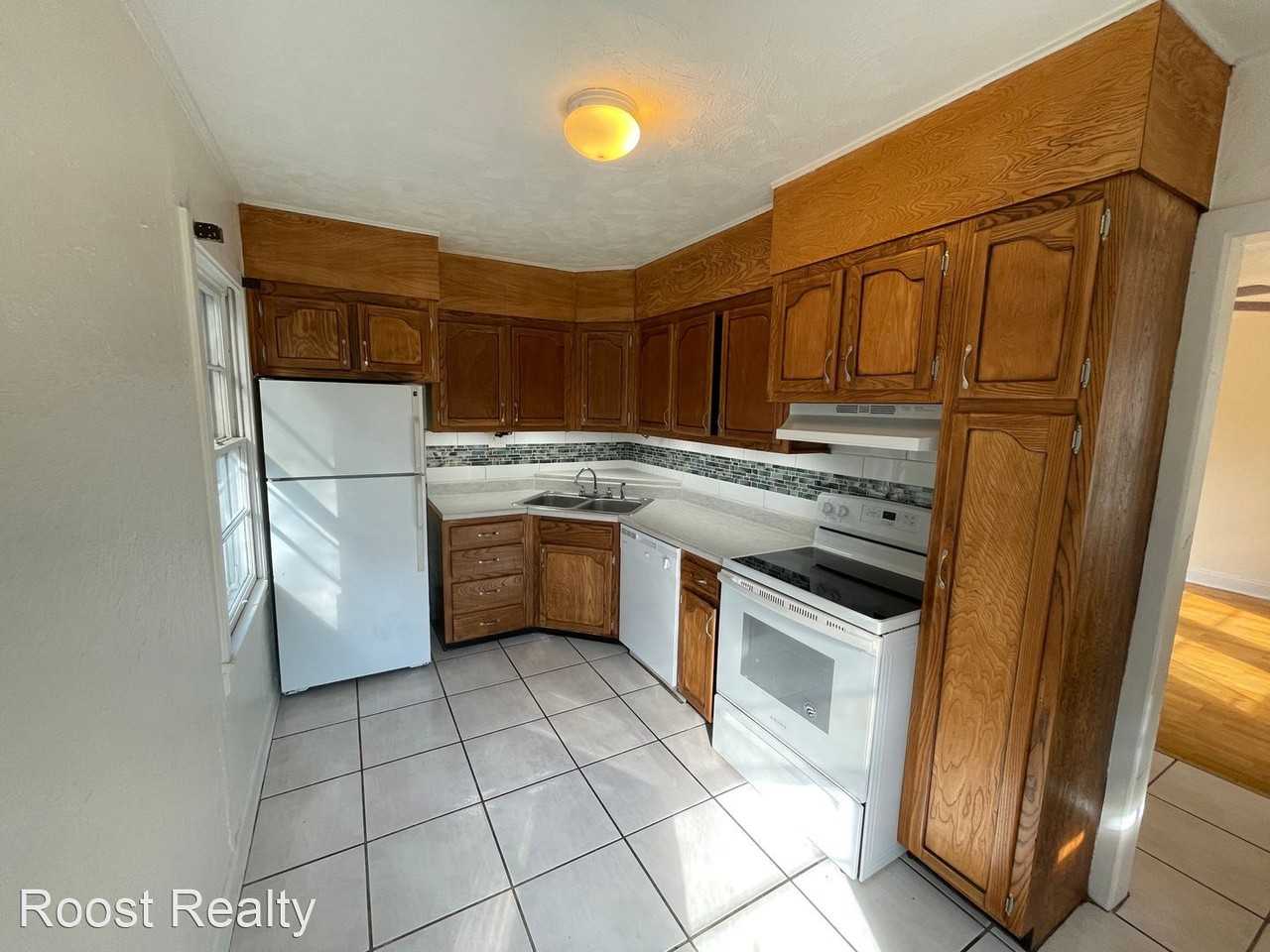 1718 S Alexander Rd - Photo 2 of 14