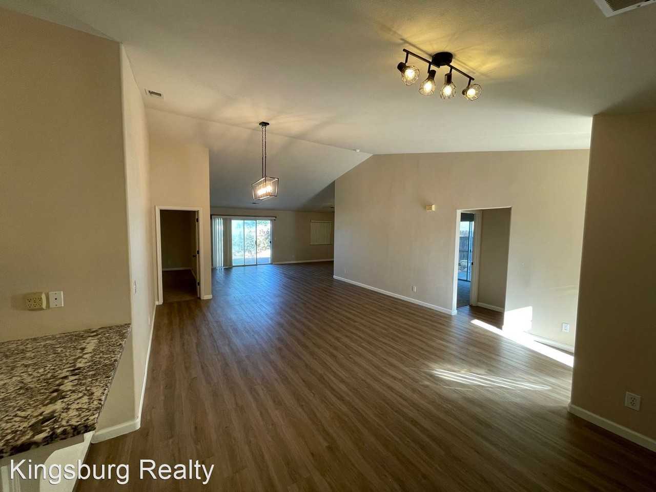 1171 Morgan Dr - Photo 3 of 7