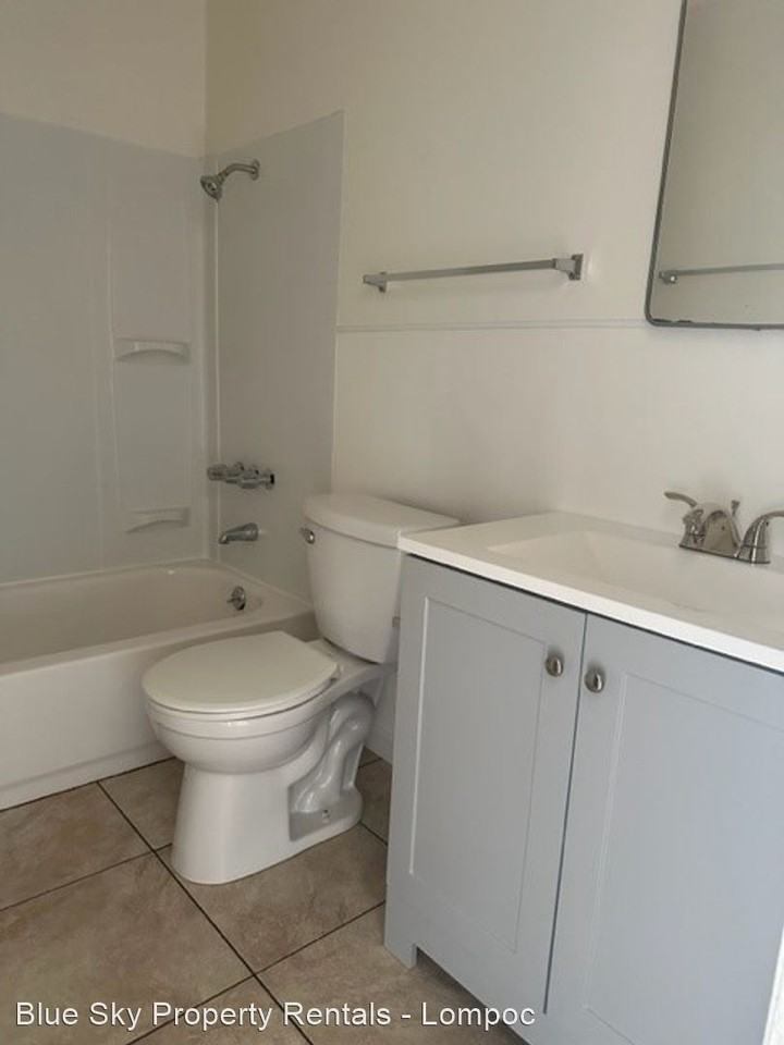 204 North O Street - Photo 2 of 8