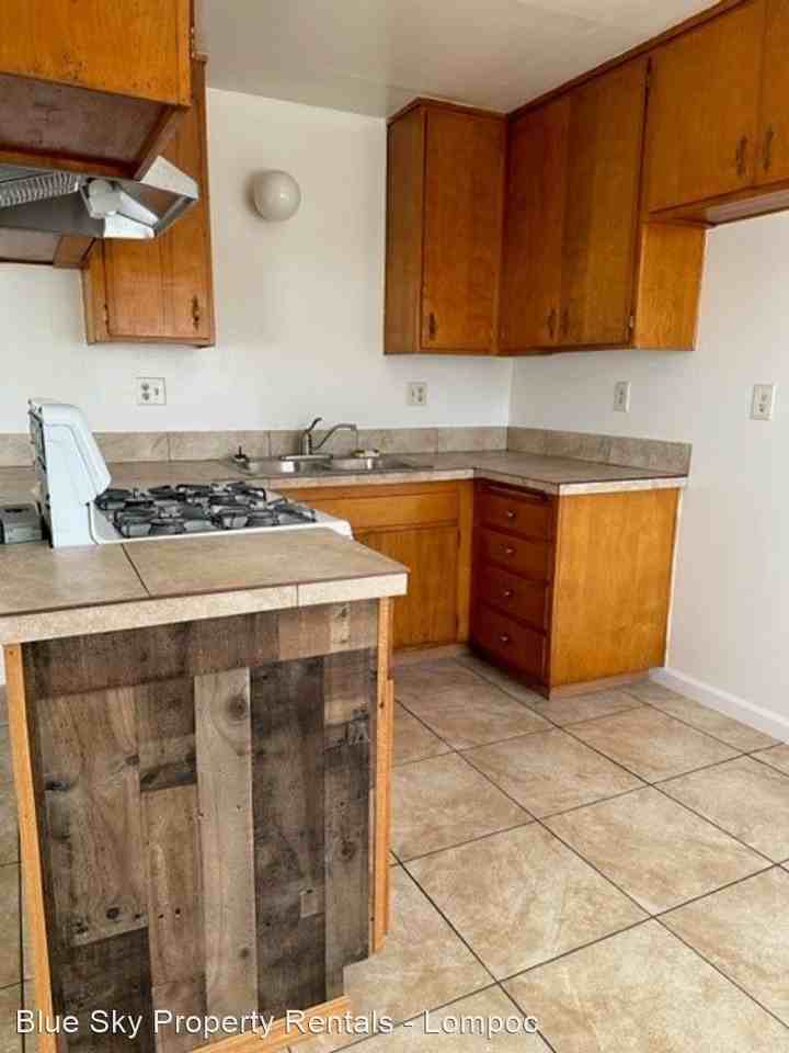 204 North O Street - Photo 3 of 8