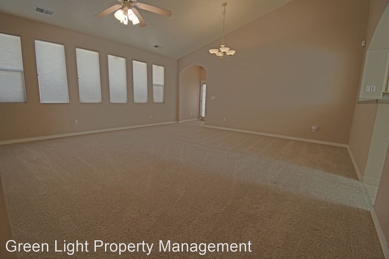 9028 Village Ave Ne - Photo 2 of 16