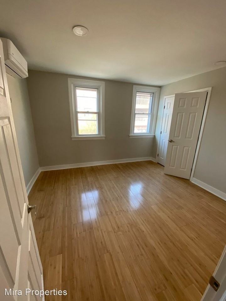 250 South St - Photo 3 of 7