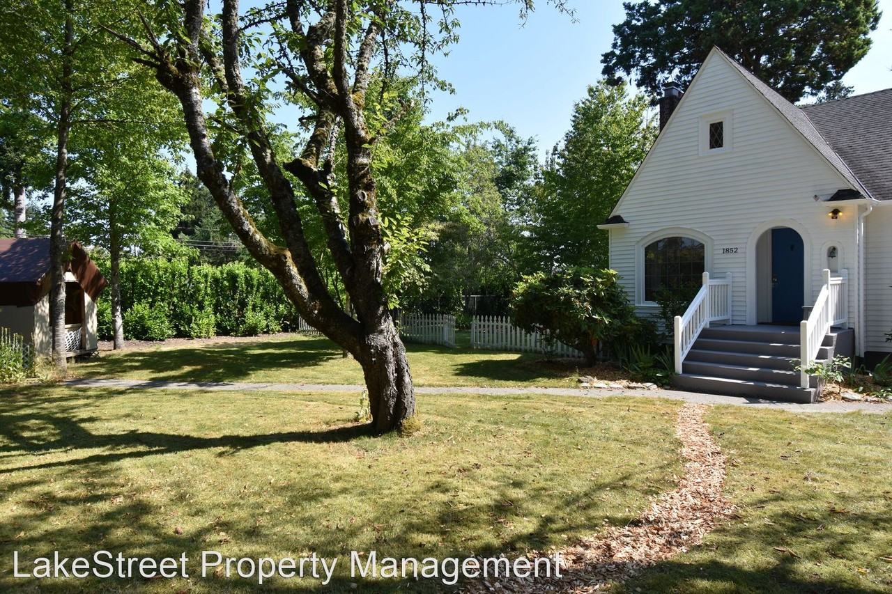 1852 4th St - Photo 3 of 32