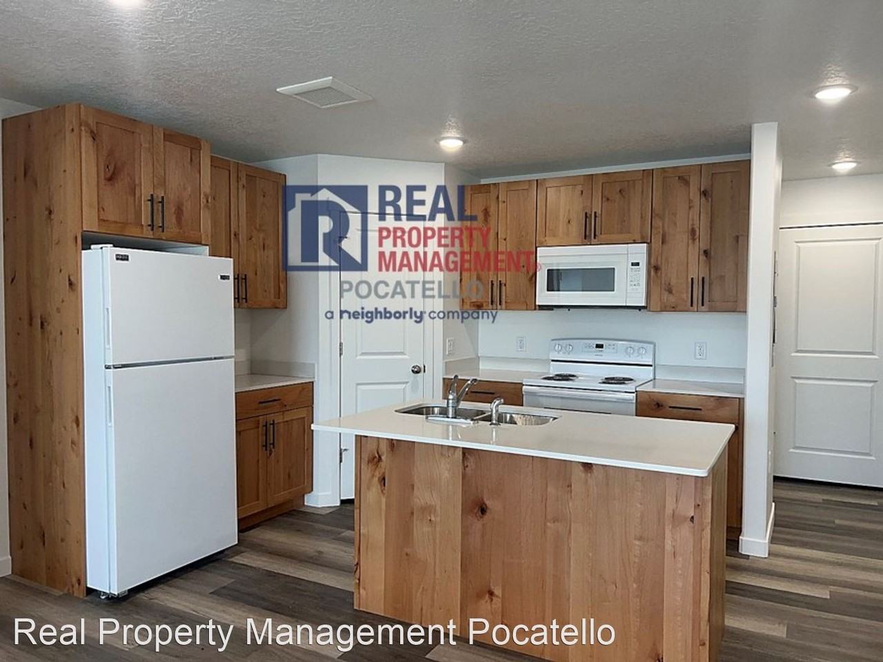 108 Briscoe Rd - Photo 2 of 14