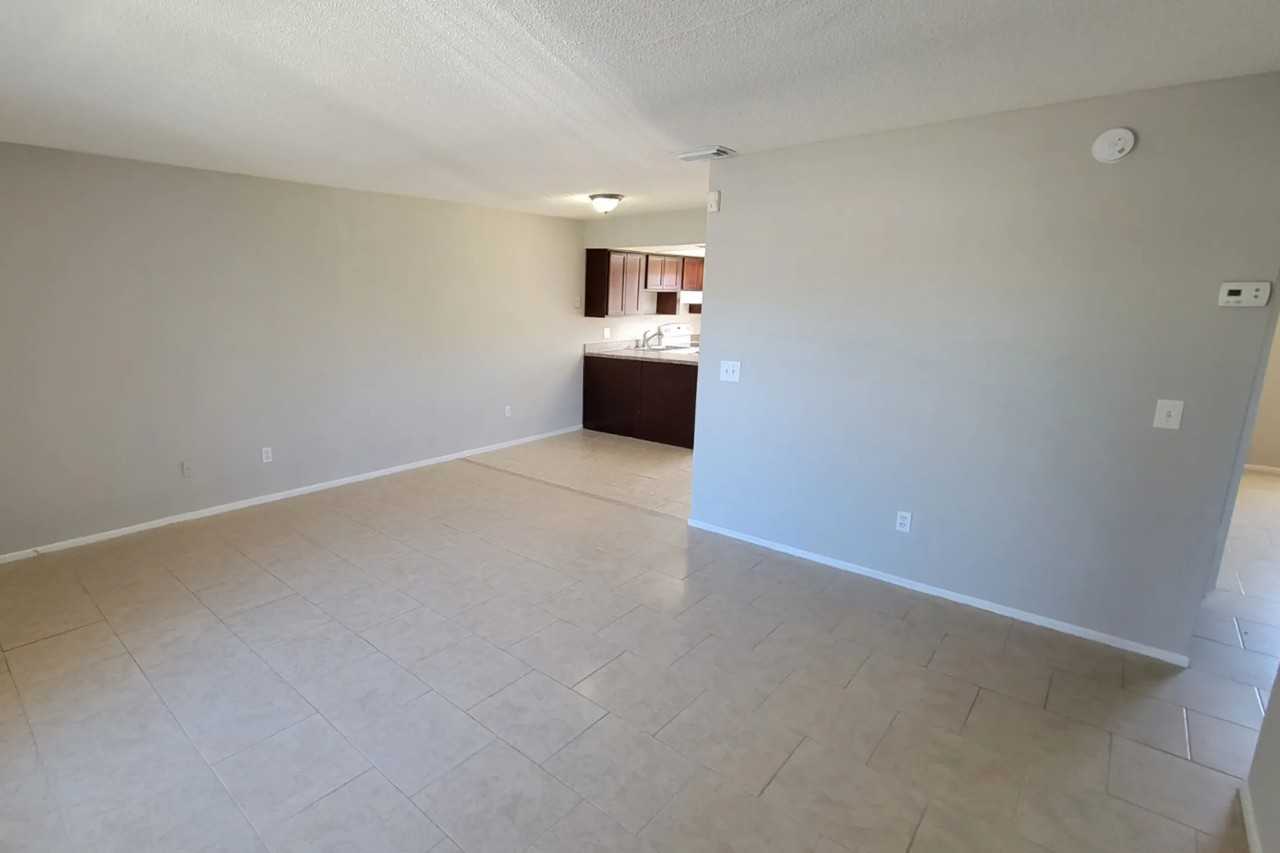 130 Las Brisas Way - Photo 2 of 10