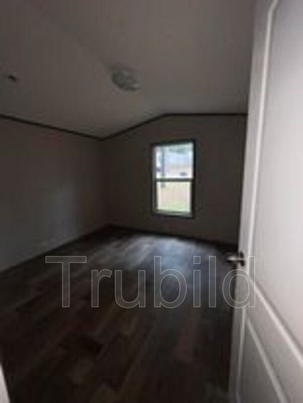 274 Bent Tree Cir - Photo 2 of 8