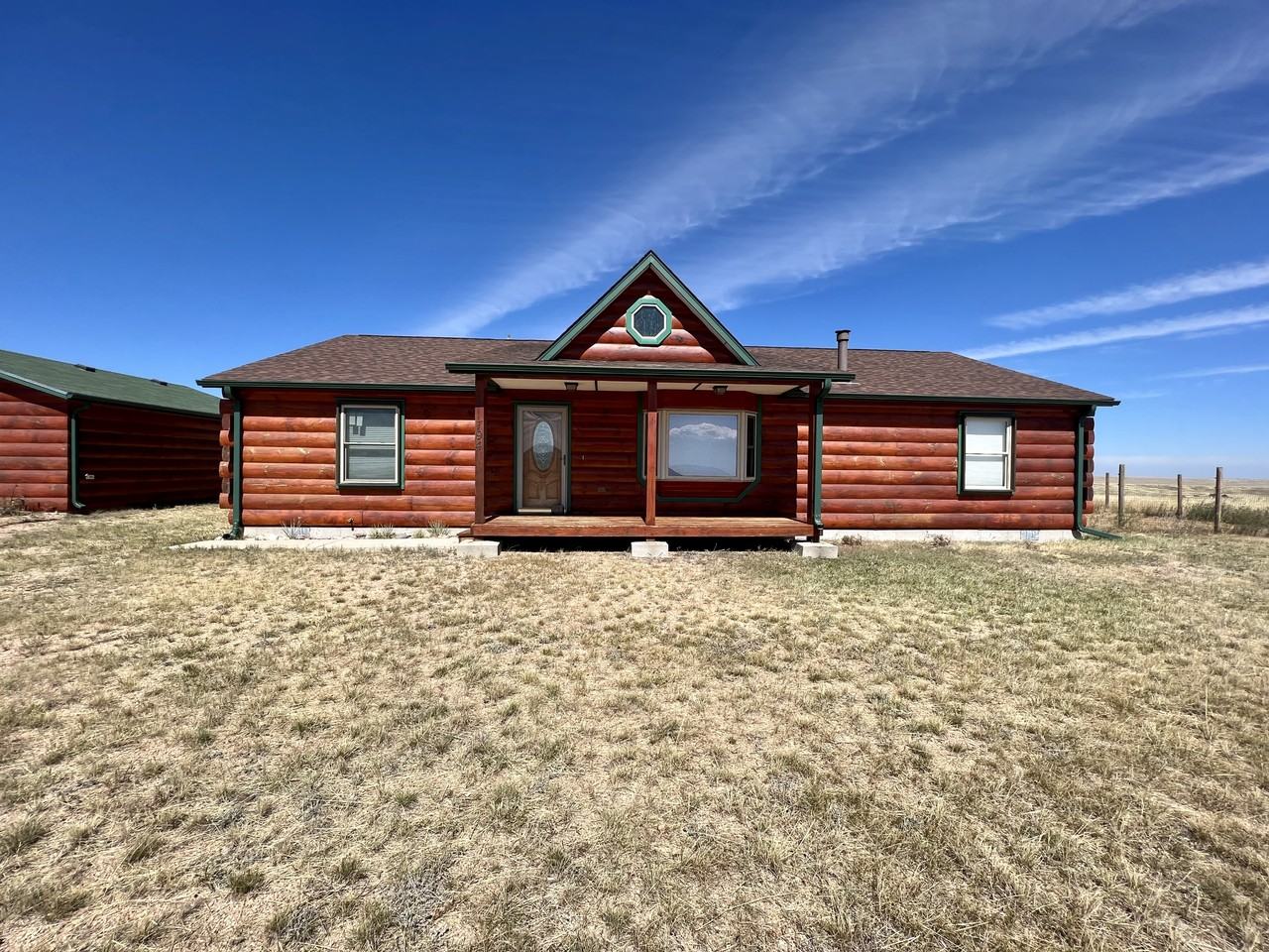 794 Latigo Loop - Photo 2 of 21