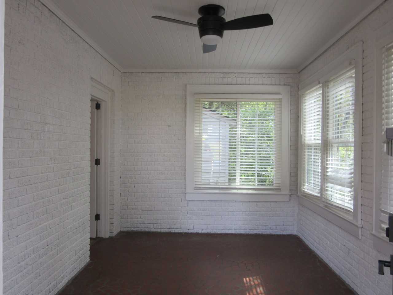 511 S 4th St - Photo 2 of 21