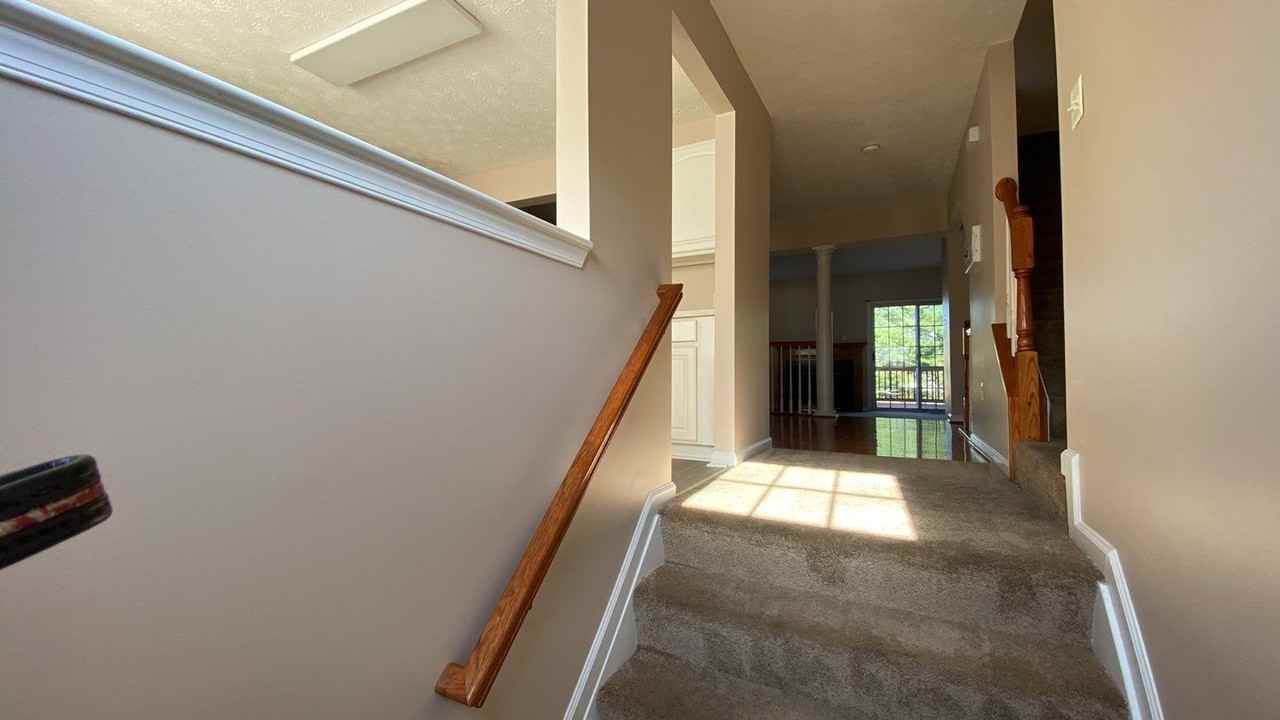 3230 Halcyon Ct - Photo 3 of 16