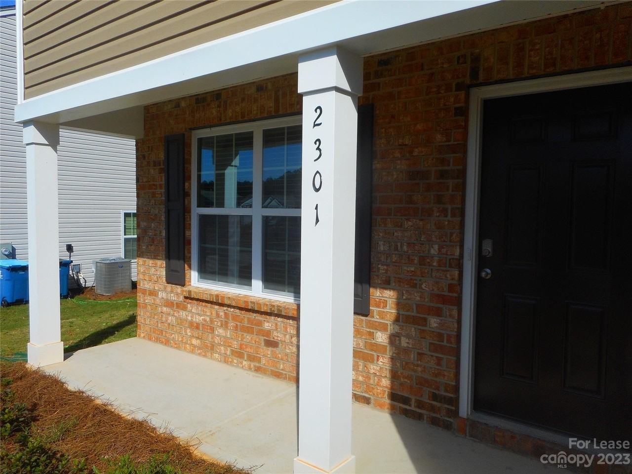 2301 Meadow Stream Dr - Photo 3 of 24