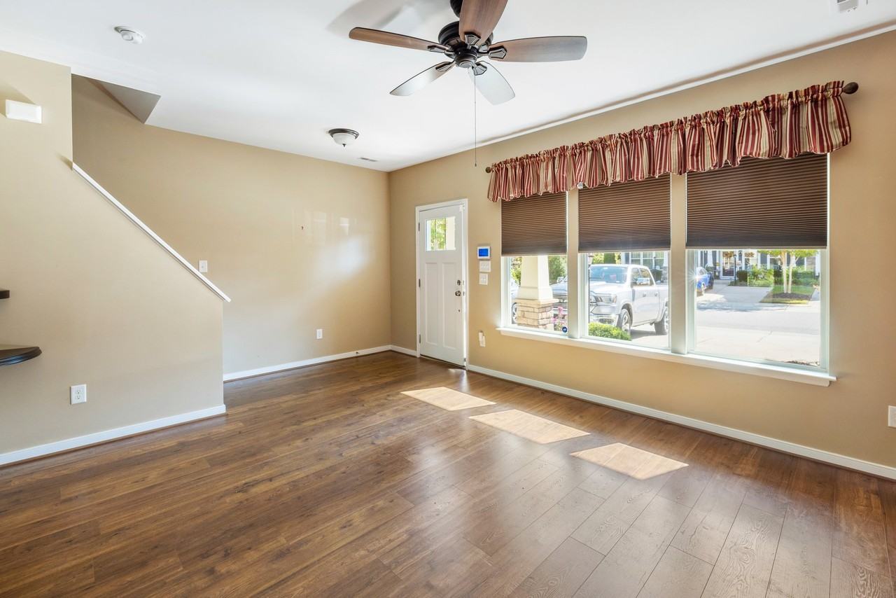 17458 Memorial Tournament Dr - Photo 2 of 20