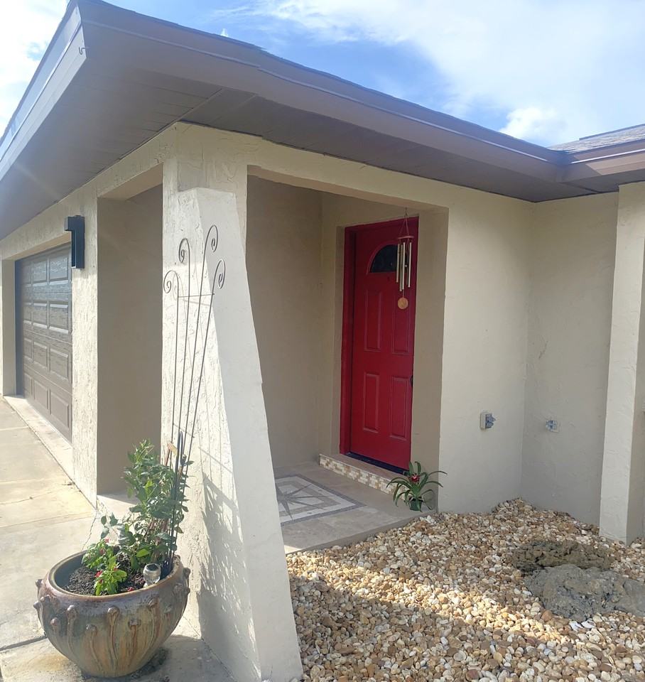 1208 Dona Way - Photo 4 of 39