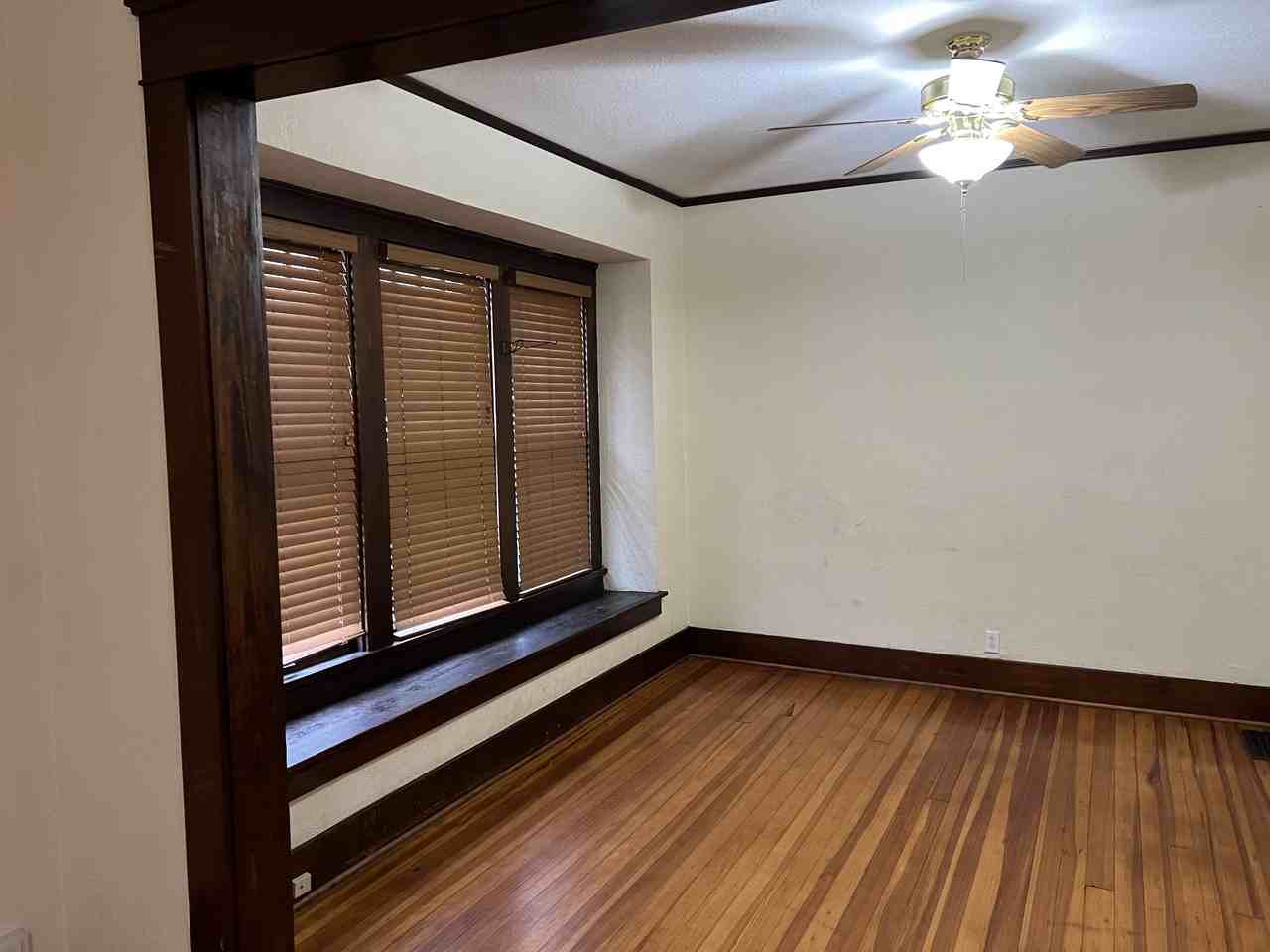 331 Sw Courtland Ave - Photo 2 of 19