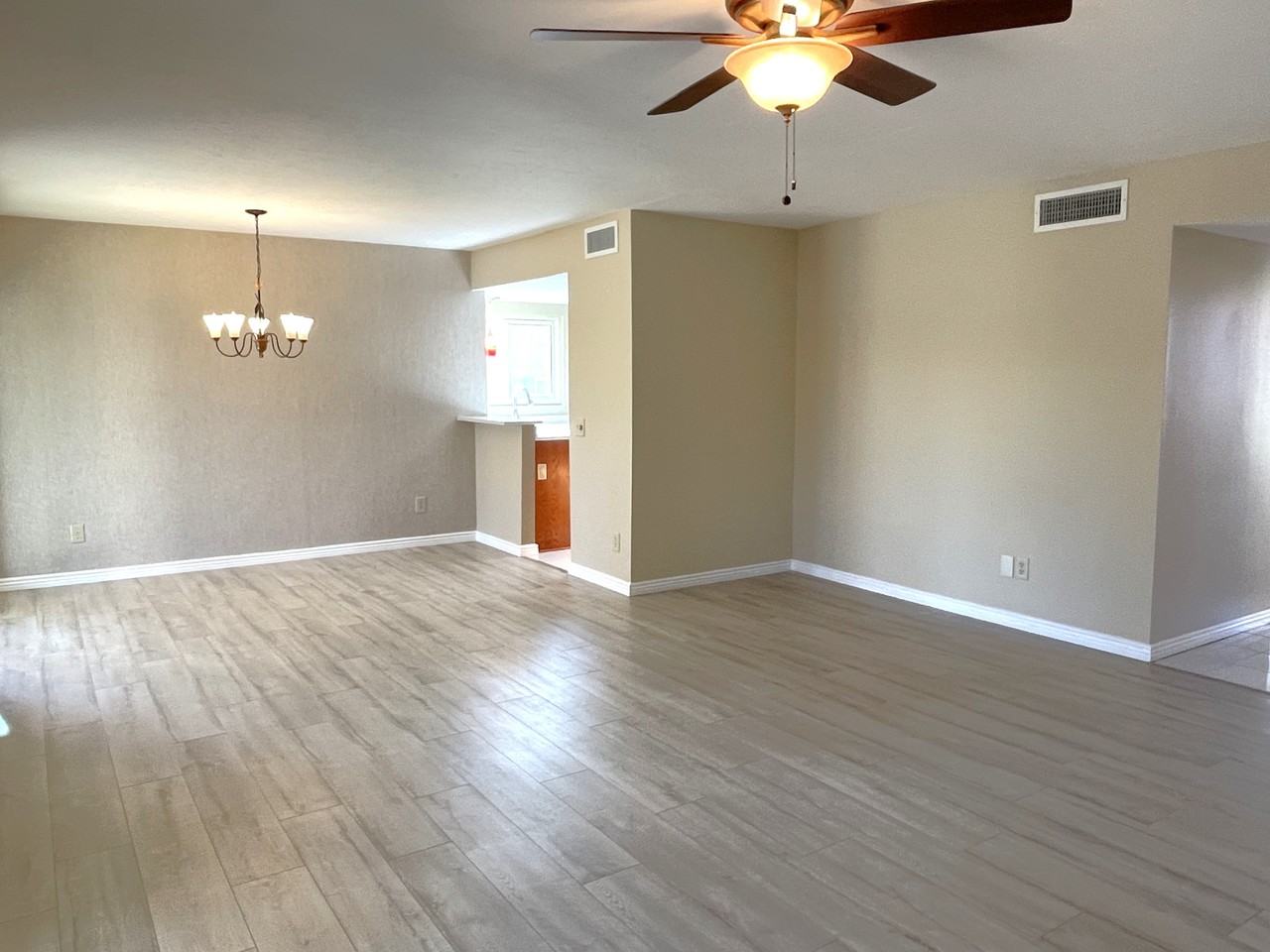 25835 S Greencastle Dr - Photo 3 of 34