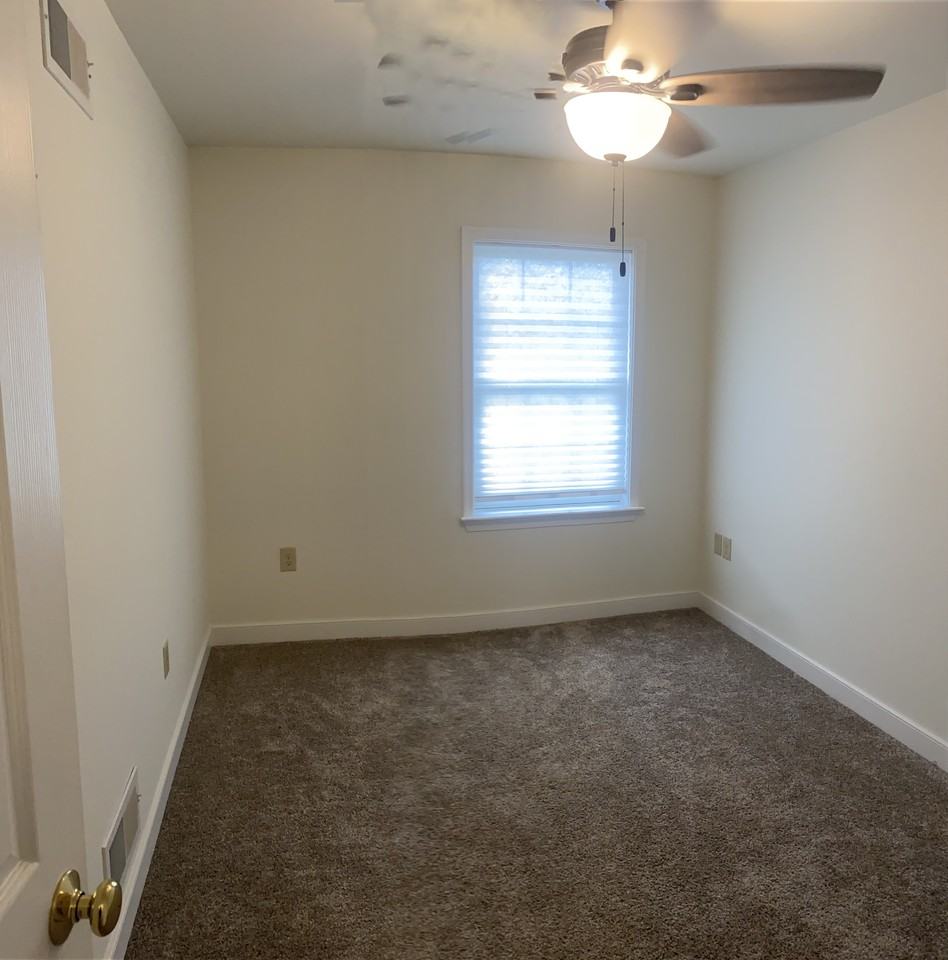 476 Balmer Rd - Photo 5 of 23