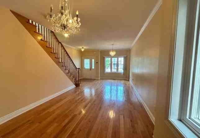 94 Mulock Avenue - Photo 2 of 5