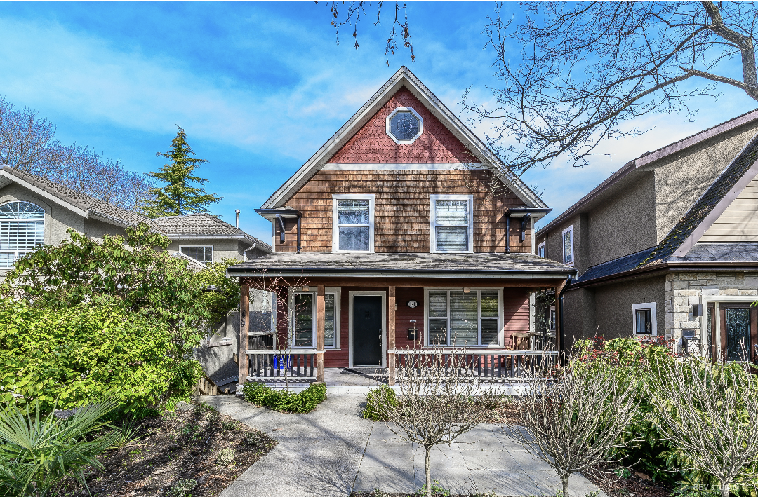 141 East 20th Avenue, Vancouver, BC V5V 1L8 4 Bedroom House for 5,450