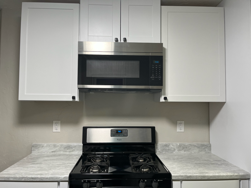 315 W Monument St - Photo 2 of 3