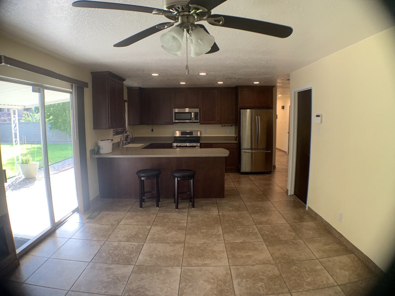 7112 Patricia Dr Ne #NA - Photo 3 of 30