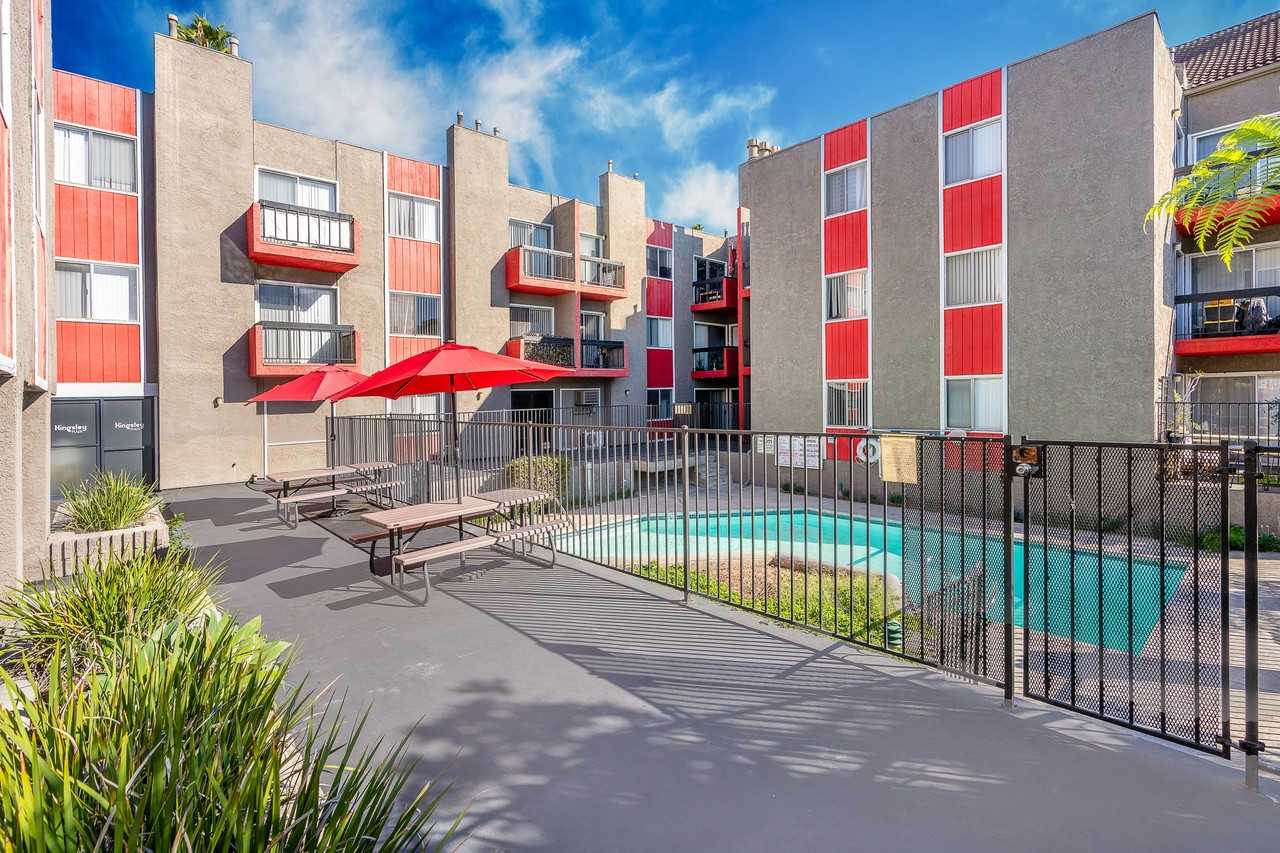 Kingsley Plaza - Photo 3 of 17