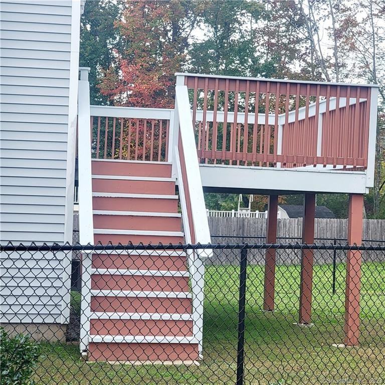 450 Wetherell St - Photo 3 of 17