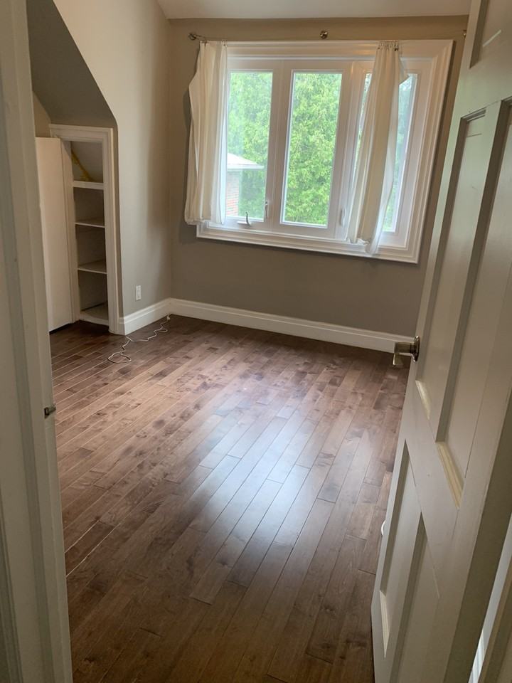 18 Squires Ave, Toronto, ON M4B 2R3 Room for $900/month - Zumper