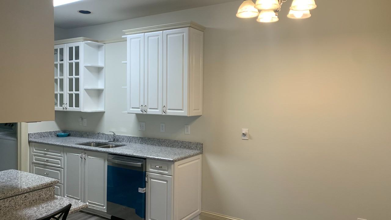 160 Presidents Dr - Photo 5 of 20