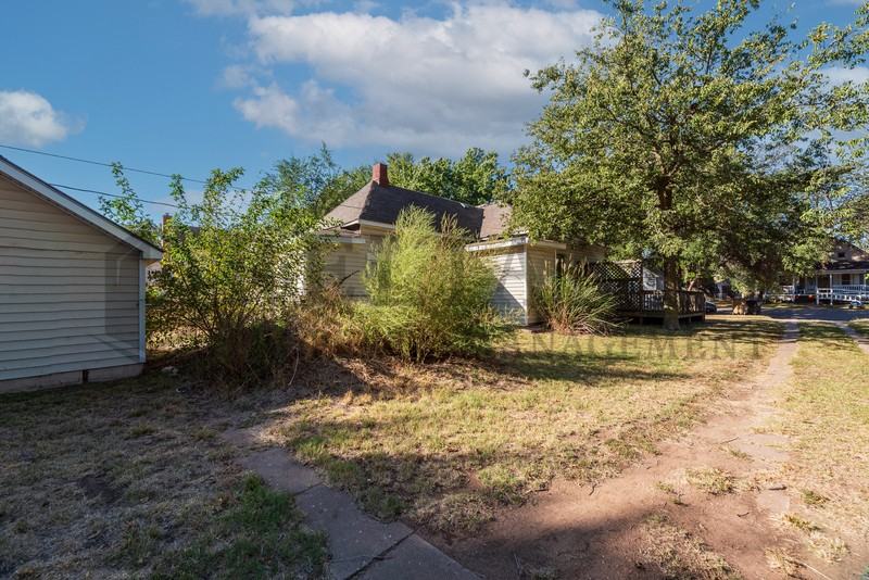 116 S Sedgwick St - Photo 4 of 24