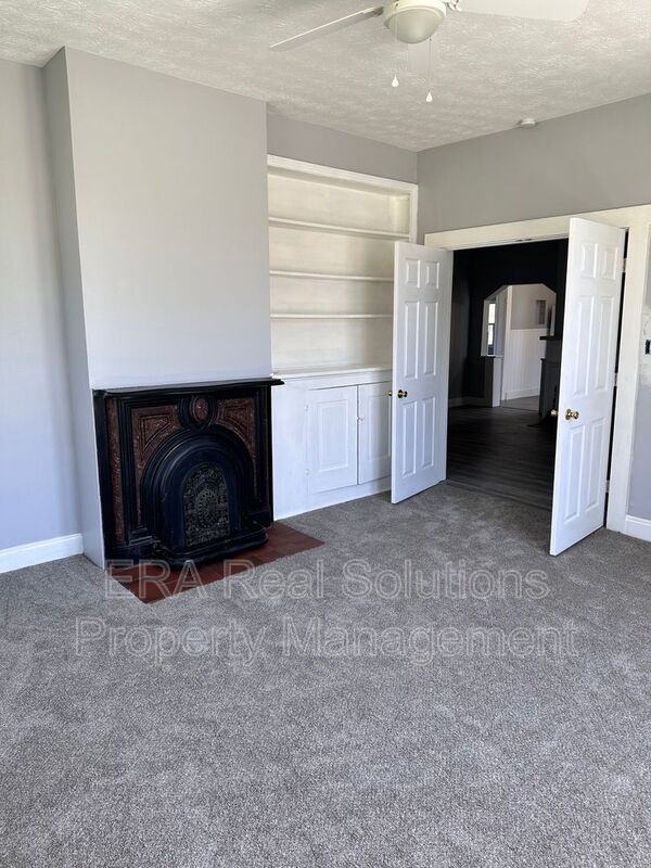 737 Bourbon St #737C - Photo 6 of 13