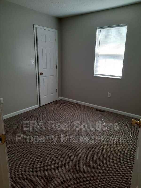 1072 N West St - Photo 4 of 10