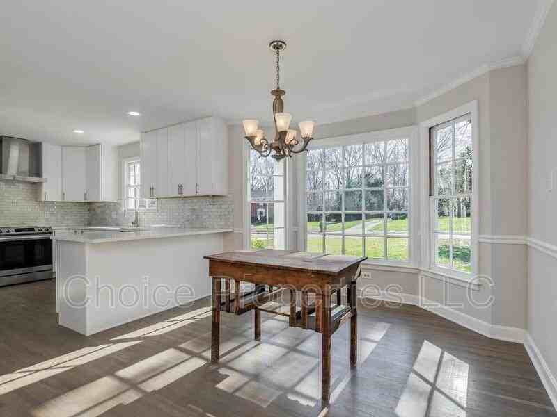 122 Lansdowne Rd - Photo 3 of 32