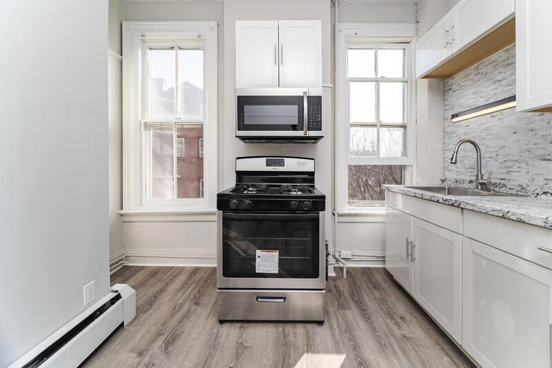 66 13th St Apt 1 - Photo 4 of 28