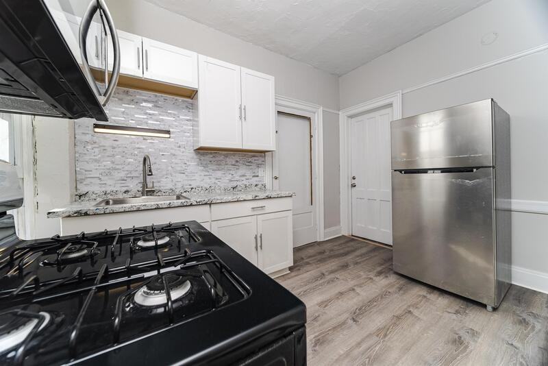 66 13th St Apt 1 - Photo 6 of 28