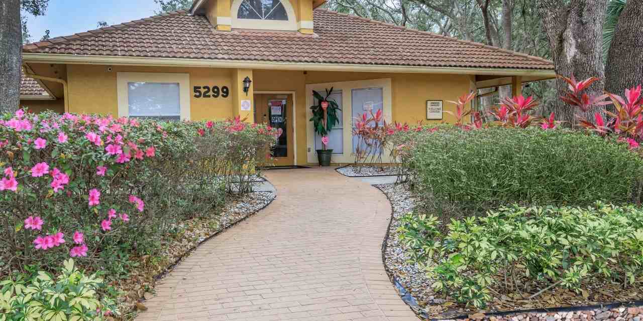 Images Condominiums - Photo 3 of 32