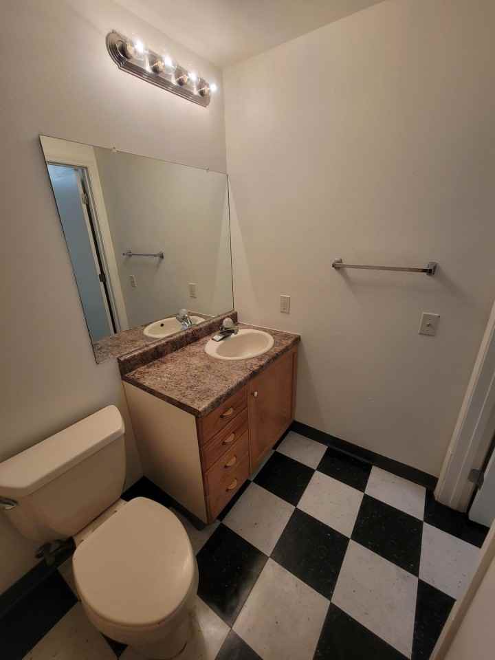 3211 State Ave #2 - Photo 6 of 7