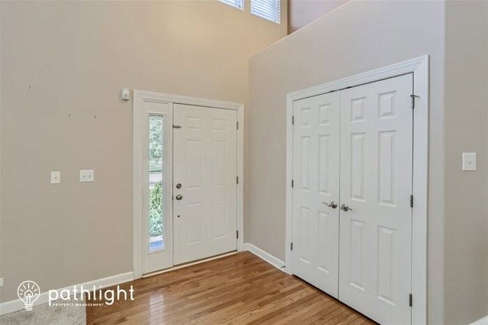 557 Western Dr - Photo 2 of 23
