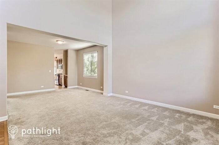 557 Western Dr - Photo 3 of 23