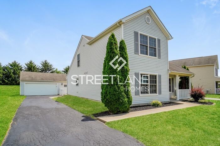 362 Ashford Ave - Photo 2 of 16