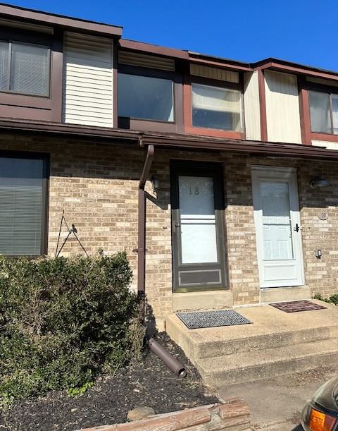 18 Cedar Creek Ct #1 - Photo 2 of 31