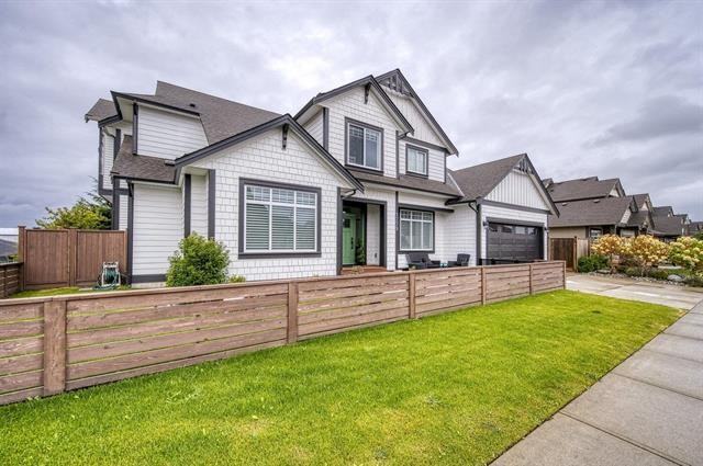 1779 Swan Rd - Photo 2 of 34