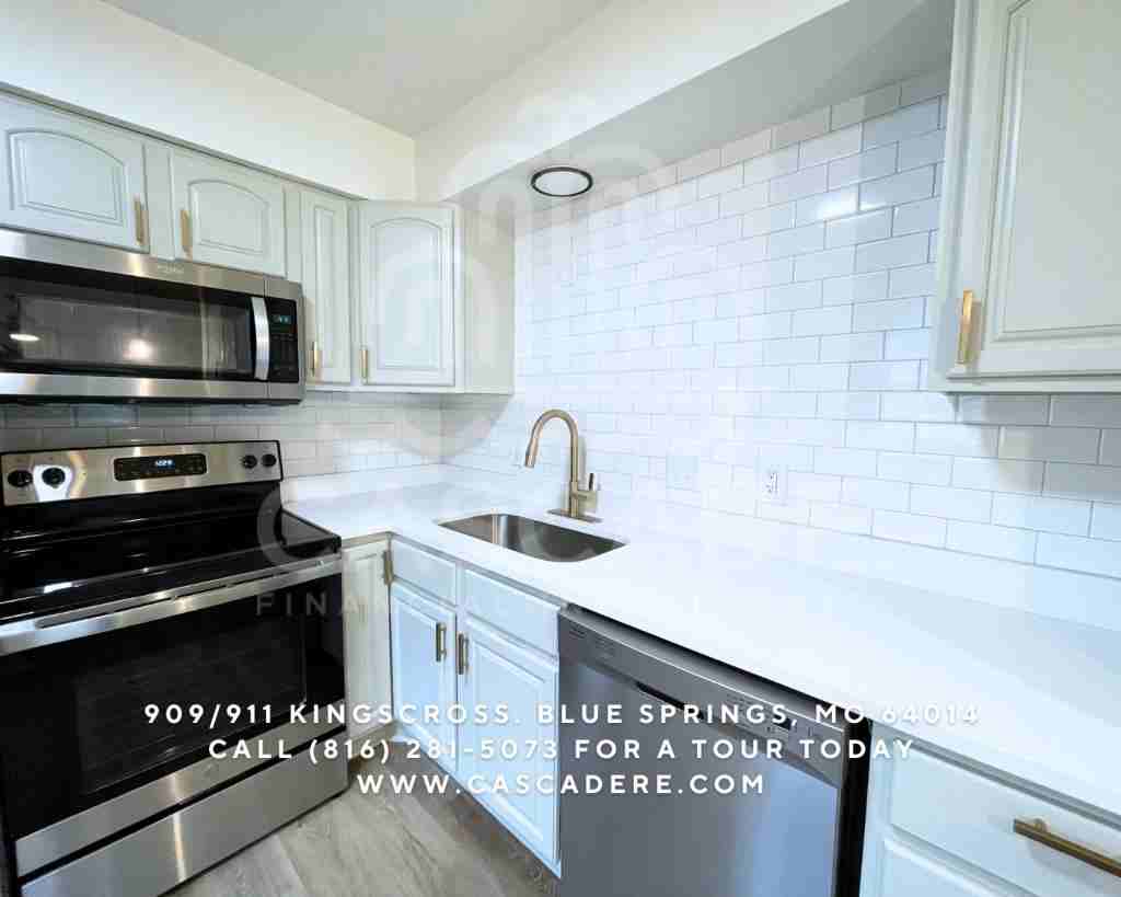 911 Sw Kingscross Rd - Photo 4 of 14