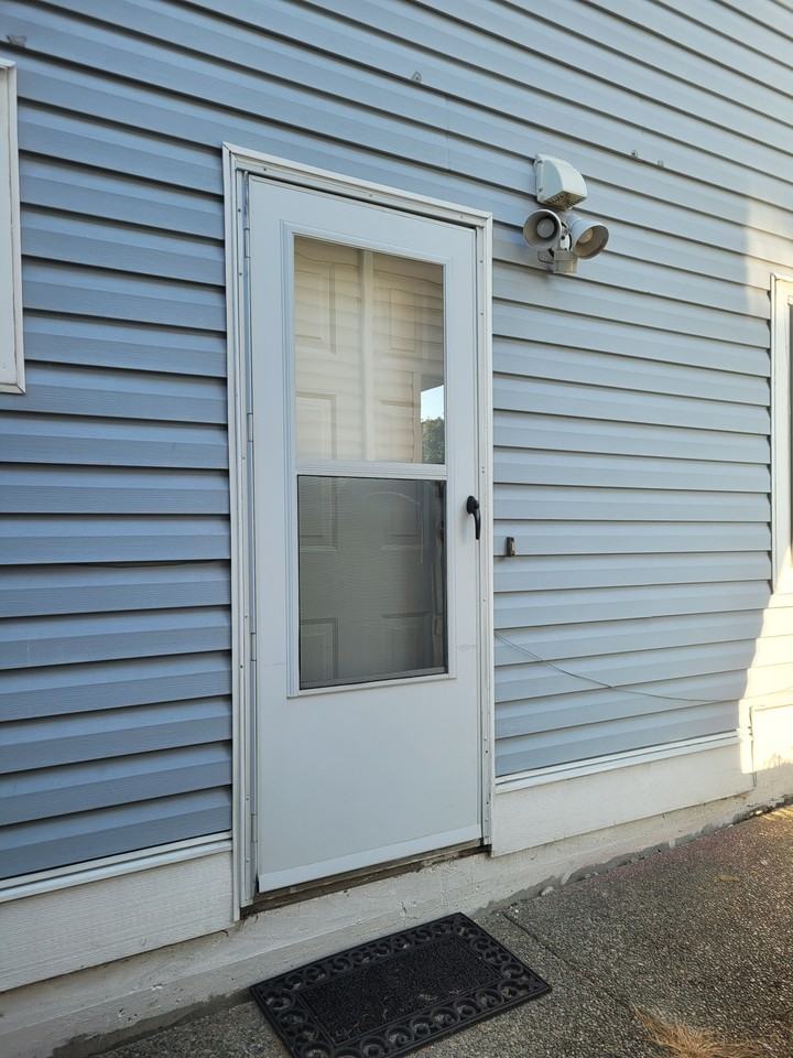 2643 Pioneer Way - Photo 2 of 11