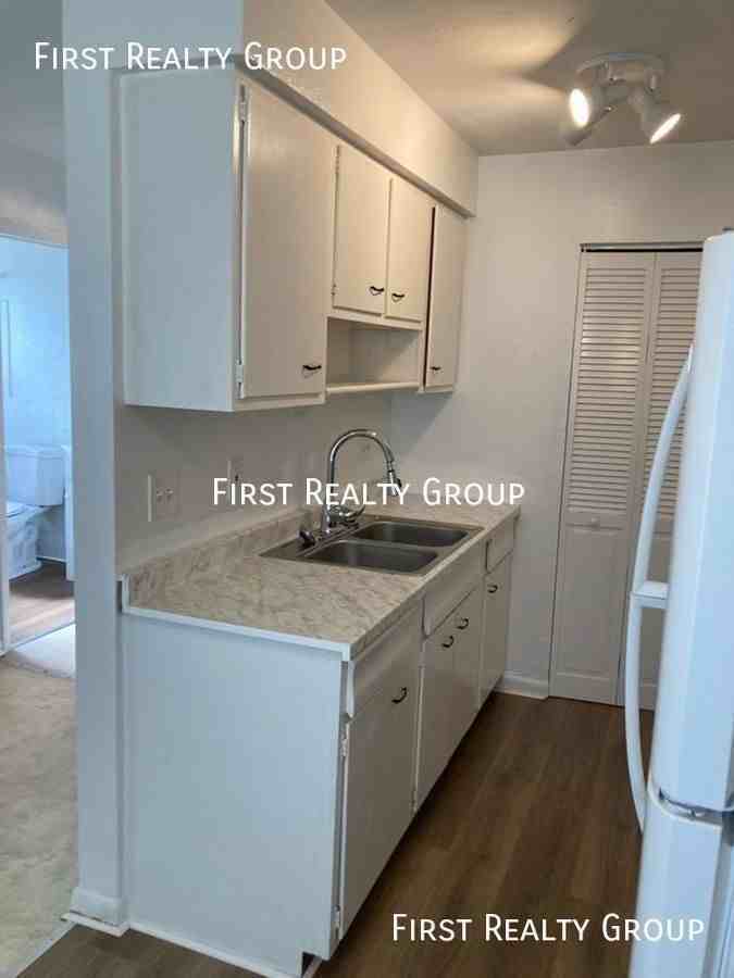 2108 Bickmore Ave - Photo 2 of 8