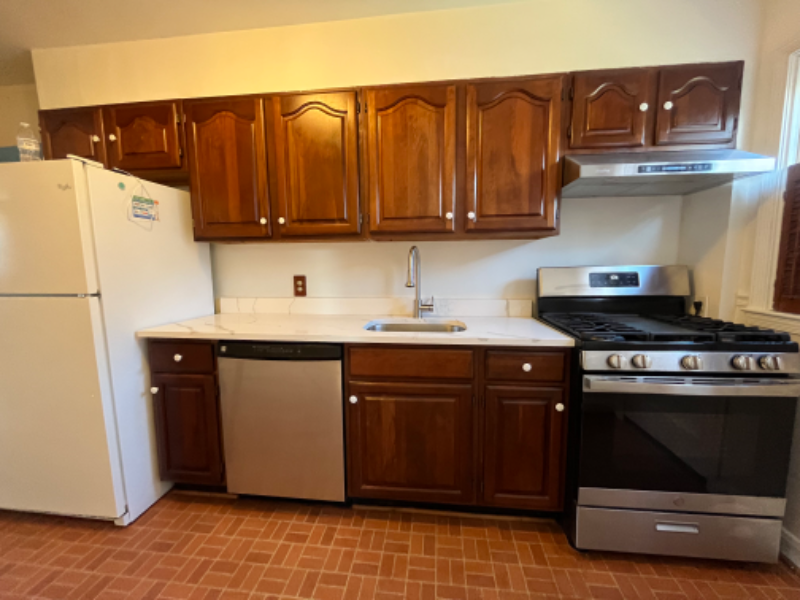 143 Stanmore Rd - Photo 5 of 16